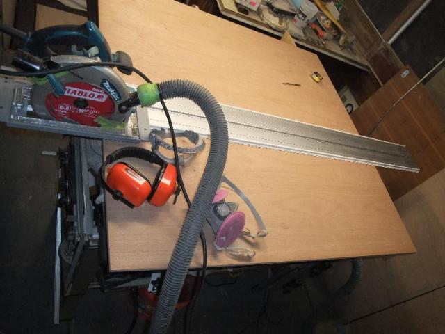 Back to the EurekaZone track saw to cut the center panel